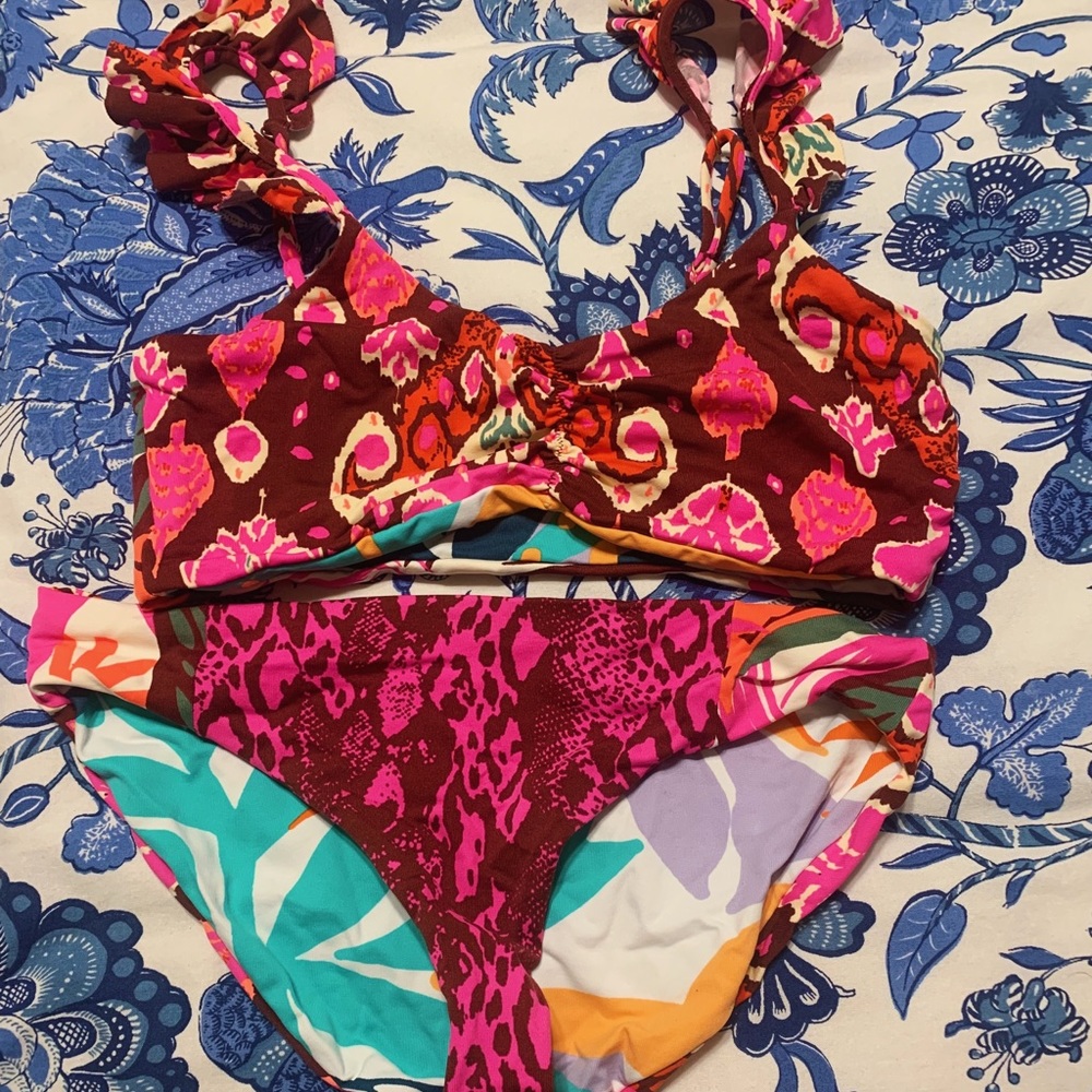 MAAJI reversible ruffle bikini synch set